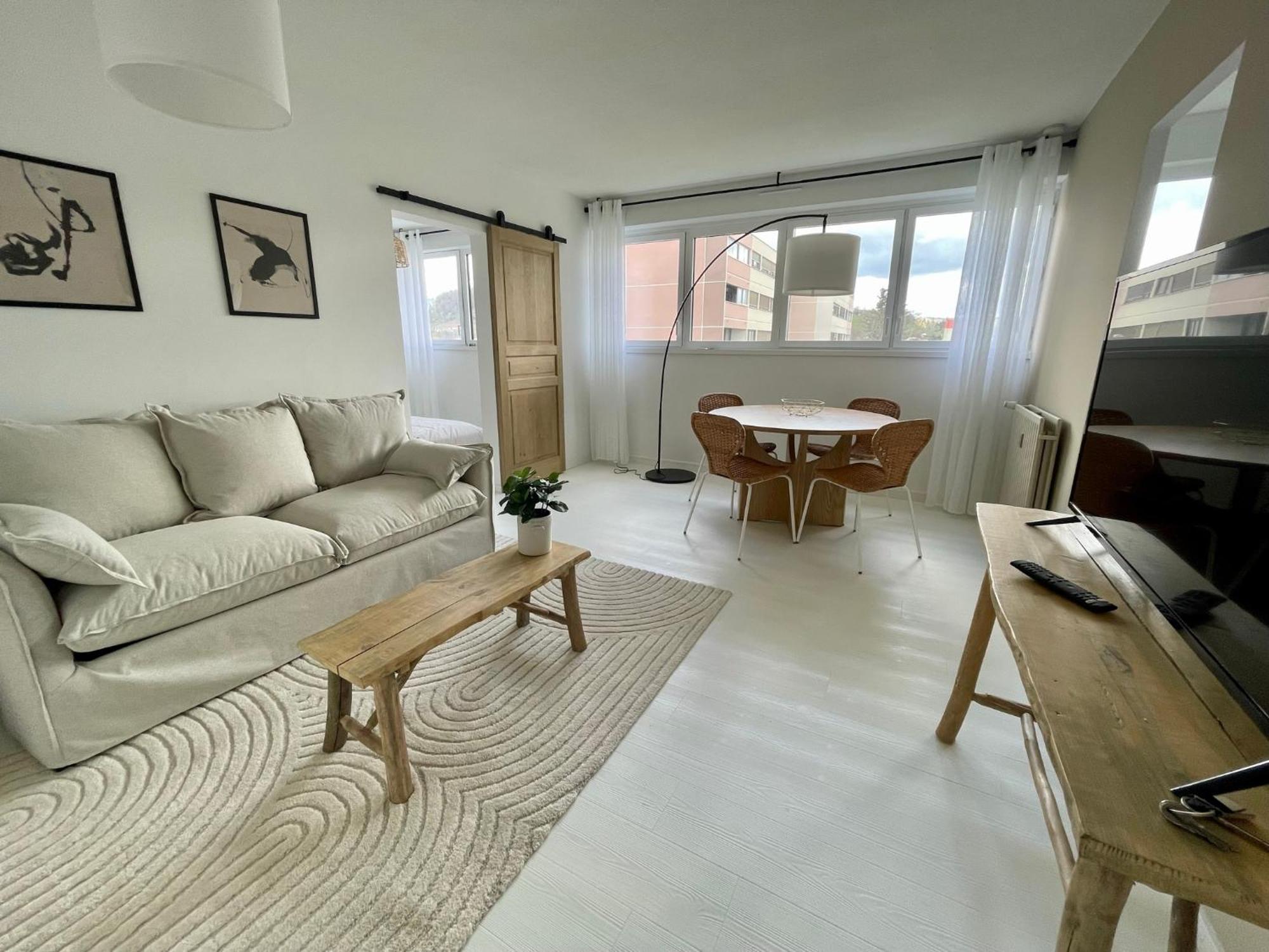 Au Coeur De La Ponetie Leilighet Aurillac Eksteriør bilde